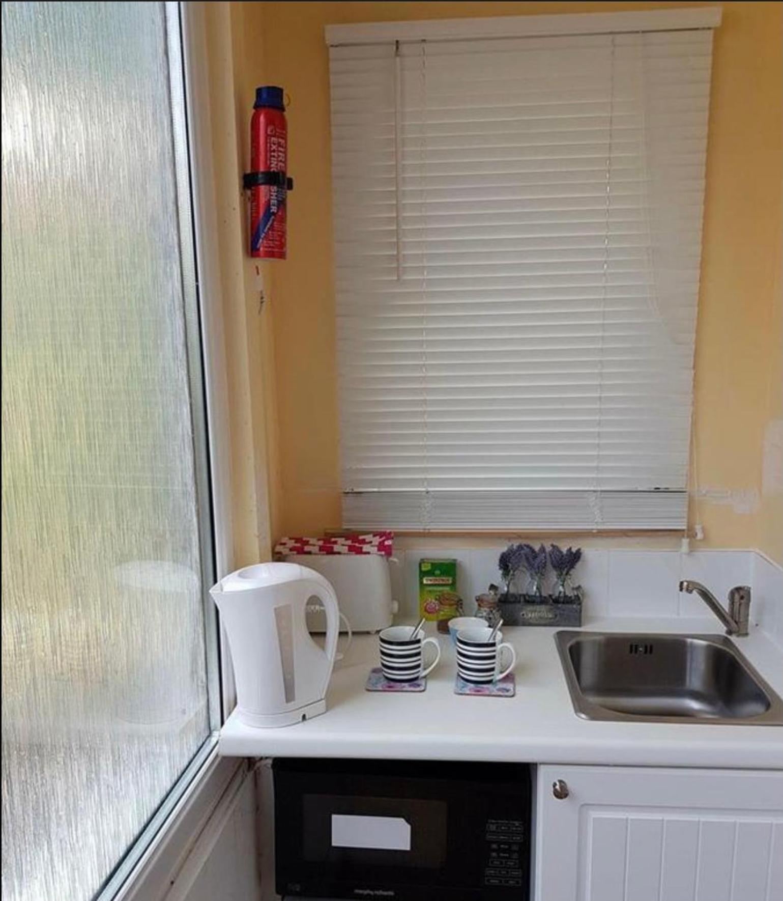 Self Contained Rooms In Central Torquay Εξωτερικό φωτογραφία